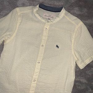 Boys H&M pale yellow button down shirt
